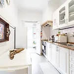 בית הארחה Divine House Of Graca *