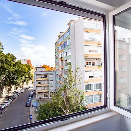 Divine House Of Graca بيت ضيافة *